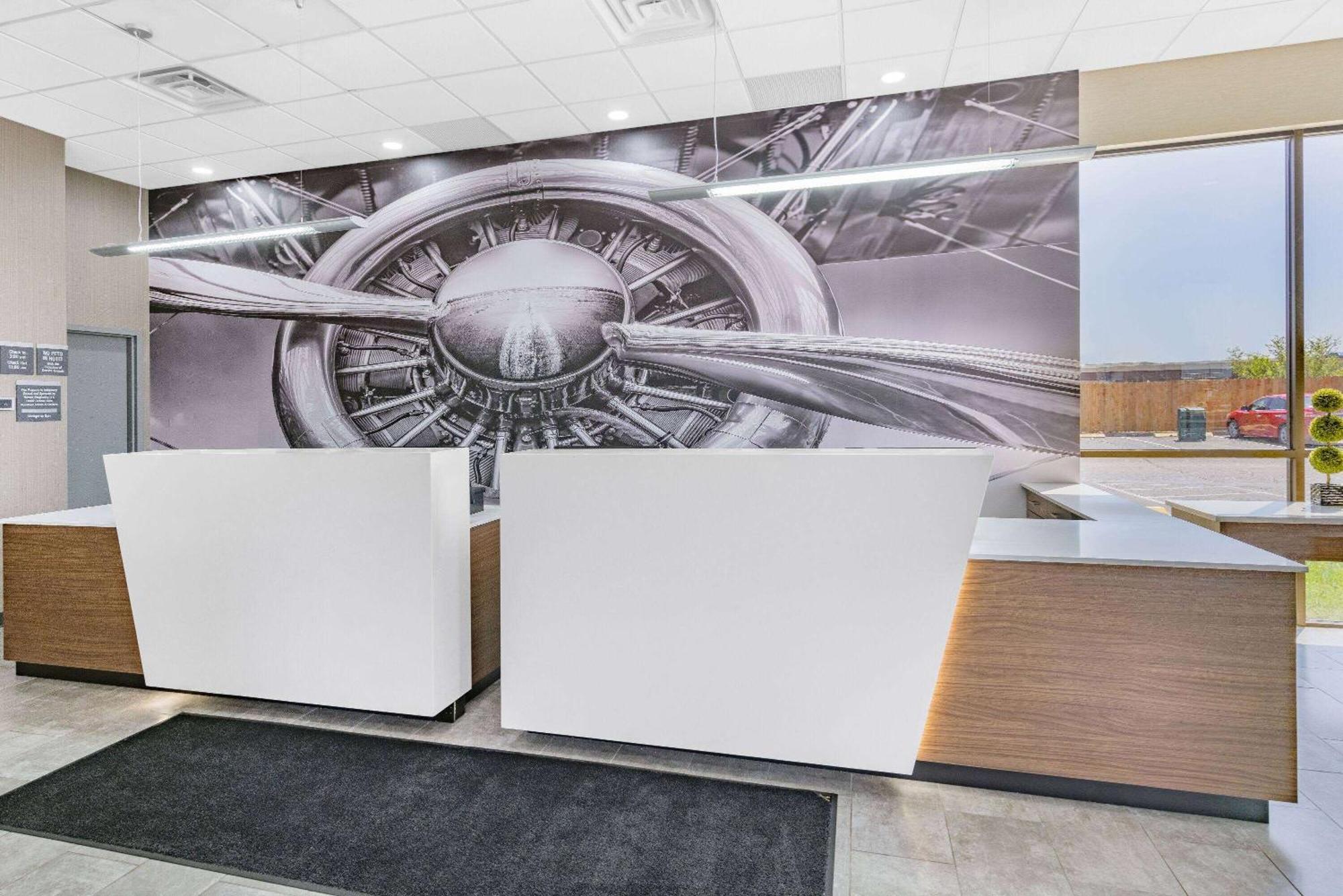 فندق Wingate By Wyndham Wichita Airport المظهر الخارجي الصورة