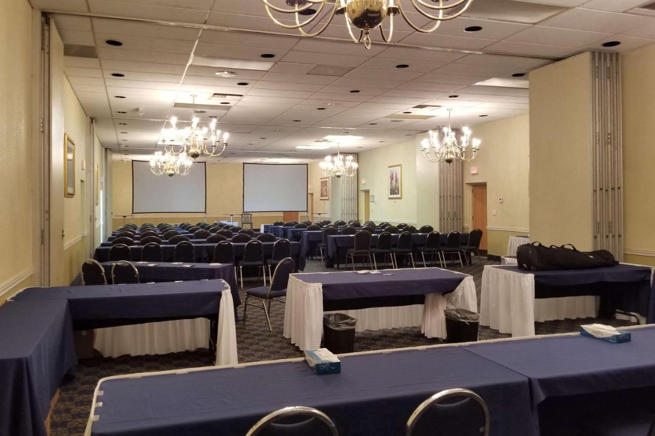 فندق Wingate By Wyndham Wichita Airport المظهر الخارجي الصورة