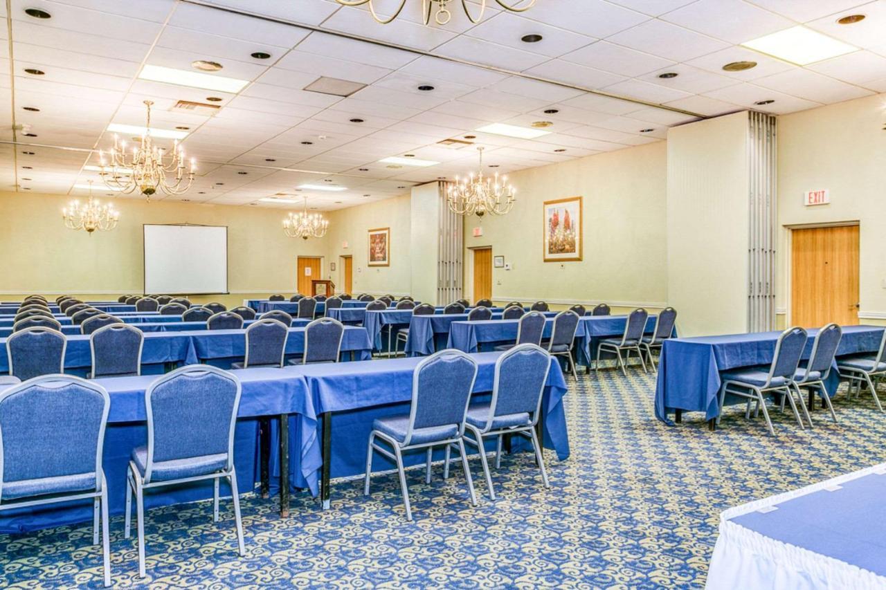 فندق Wingate By Wyndham Wichita Airport المظهر الخارجي الصورة