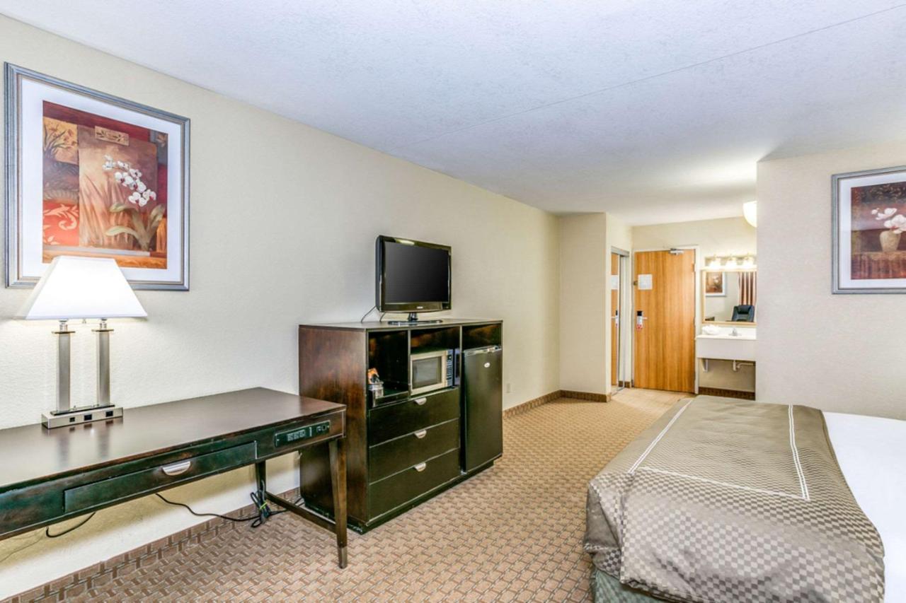 فندق Wingate By Wyndham Wichita Airport المظهر الخارجي الصورة