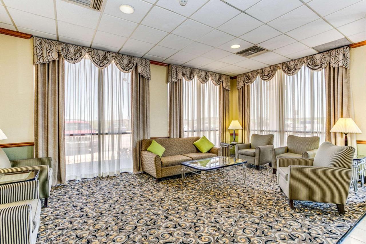 فندق Wingate By Wyndham Wichita Airport المظهر الخارجي الصورة